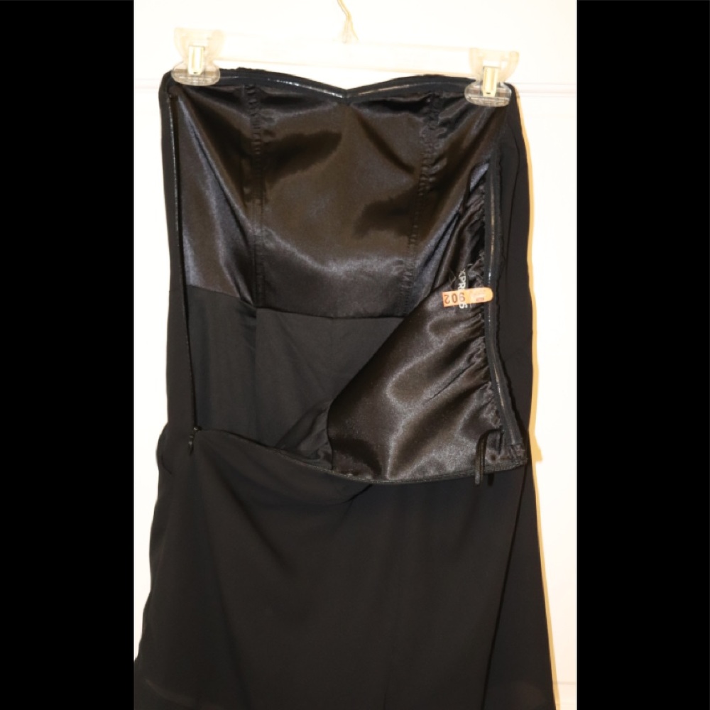 EXPRESS BLACK ROMPER WITH FRONT RUFFLE - Picture 4 of 4
